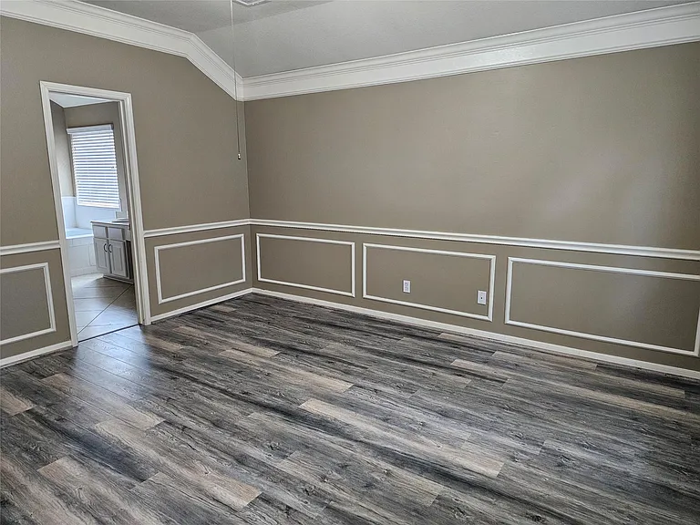 27182 Kings Manor Dr S — Photo 18