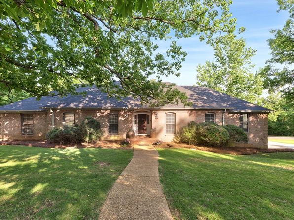 2903 N Woodridge Rd