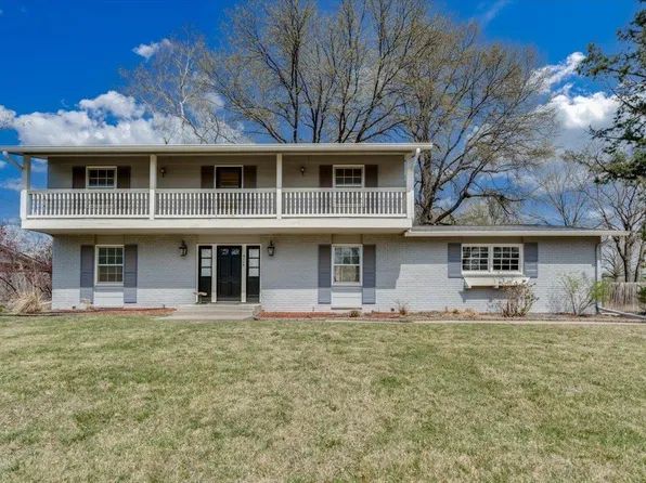 8114 E Willowbrook Rd, Wichita, KS 67207