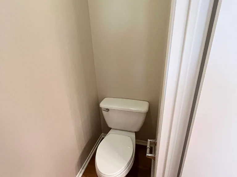 102 Santa Barbara Ct — Photo 23