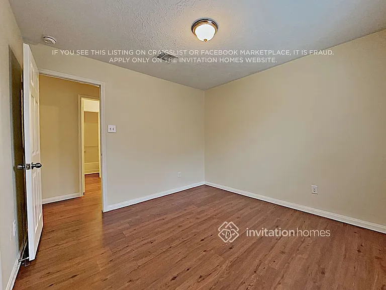 4026 Hawthorne Glen Ct — Photo 15