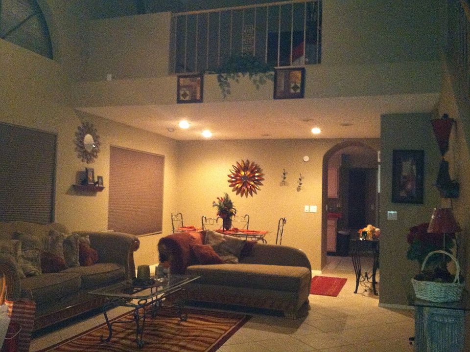 1st image of 1227 E Michelle Dr