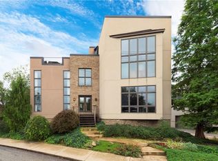 505 University Rd, Cleveland, OH 44113