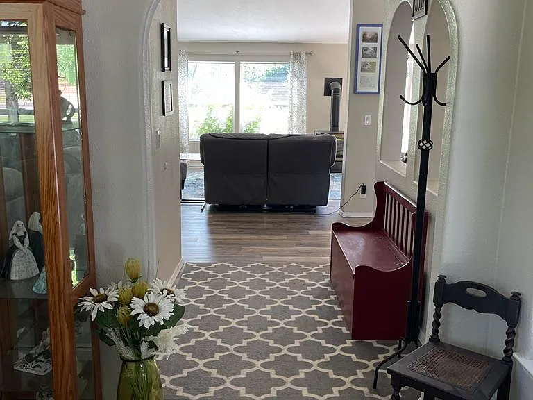 Entry area