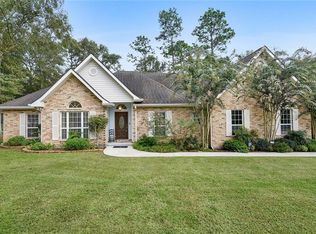 1010 The Woods Rd, Picayune, MS 39466