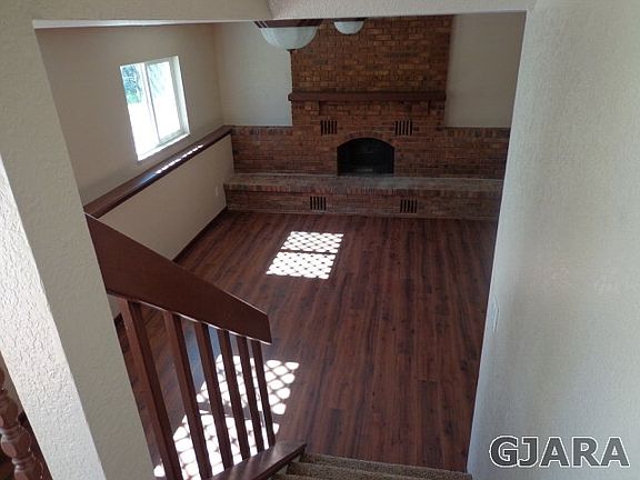 5th image of 3045 Hall Dr