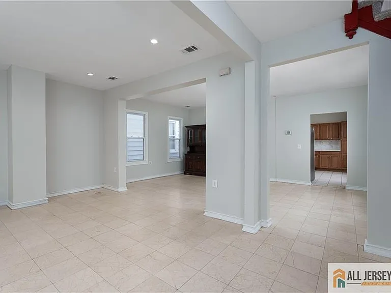 264 Seaman St #2 — Photo 3