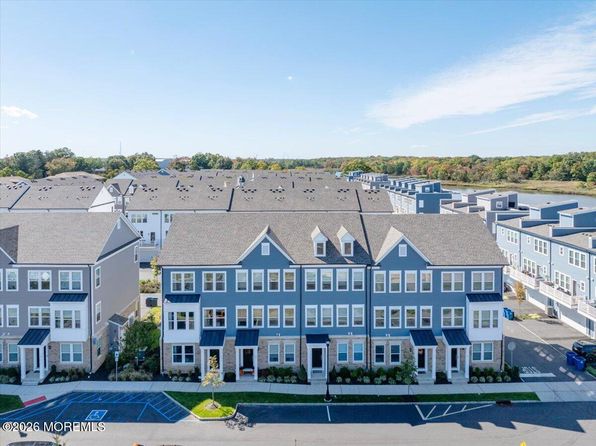 18 Driftwood Cir