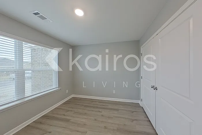 102 Denise Dr — Photo 10