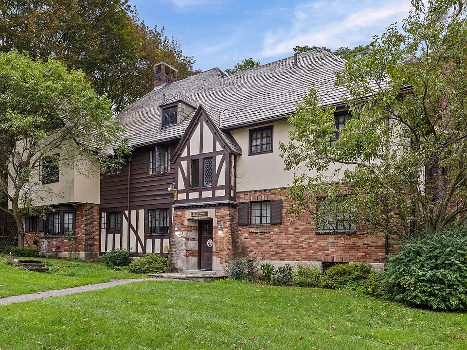 117 Highland Prkwy