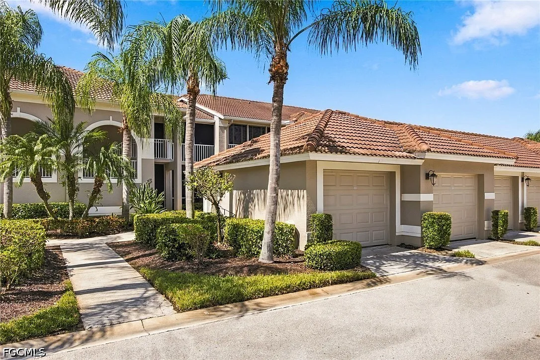 2 bed, 2.0 bath, 1328 sqft, $7,000 — Photo 4