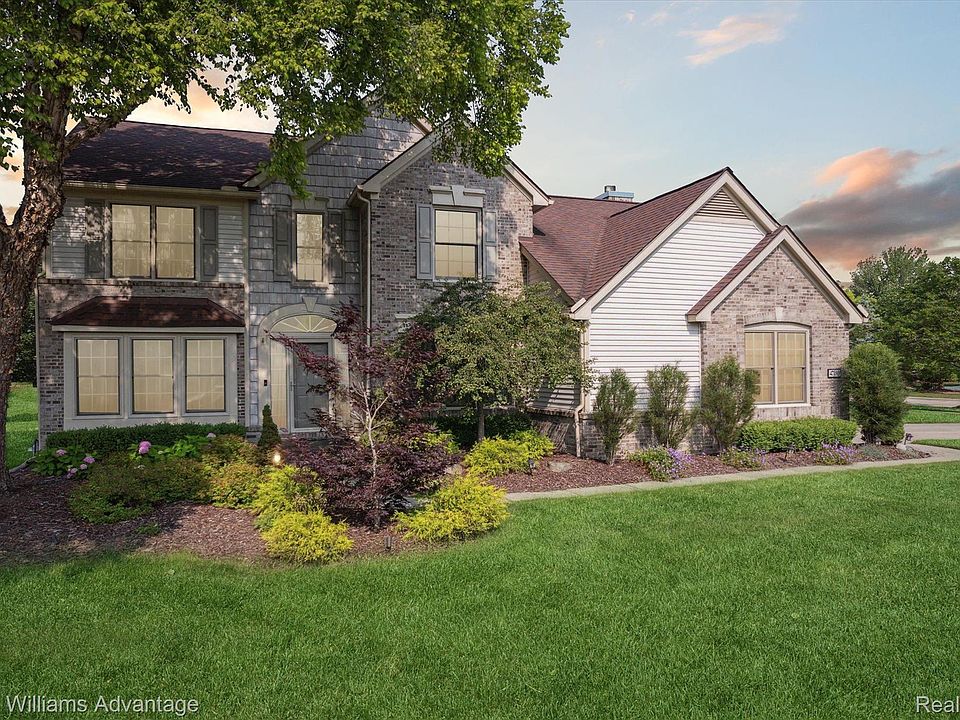 1st image of 47193 Glastonbury Dr