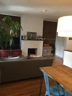 Rented by Yael Dunsky Real Estate | media 10