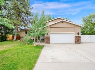 9688 S Colemere St, Sandy, UT 84092