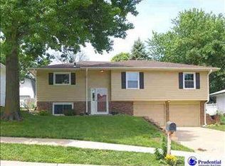 14624 Holmes St, Omaha, NE 68137