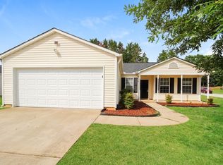 2 Cattle Ct, Simpsonville, SC 29681