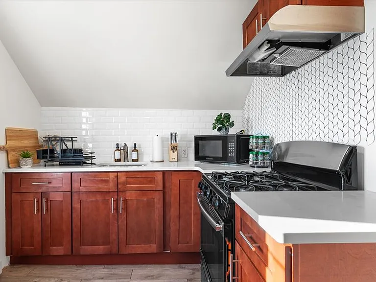 146 Vista Pl #3 — Photo 7