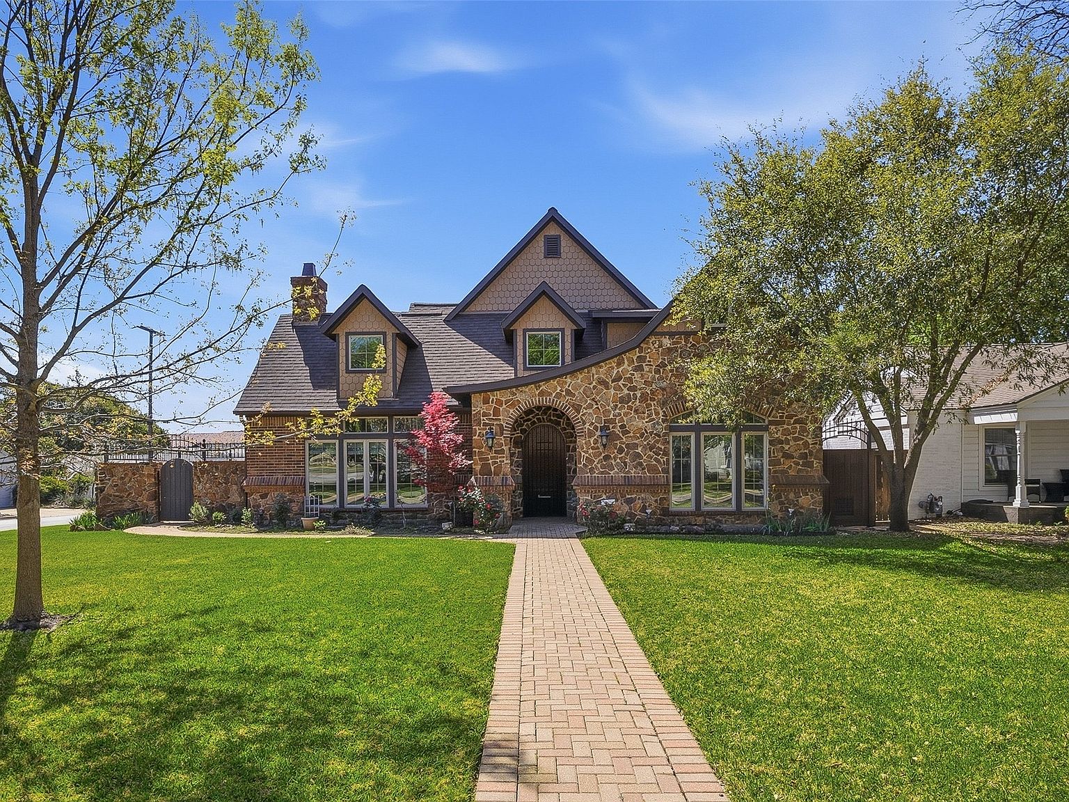bushwickco.7 6101 Kenwick Ave, Fort Worth, TX 76116 | Zillow