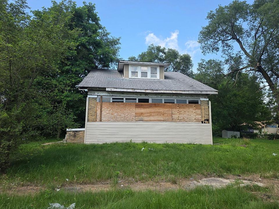 2nd image of 3866 Pennsylvania St