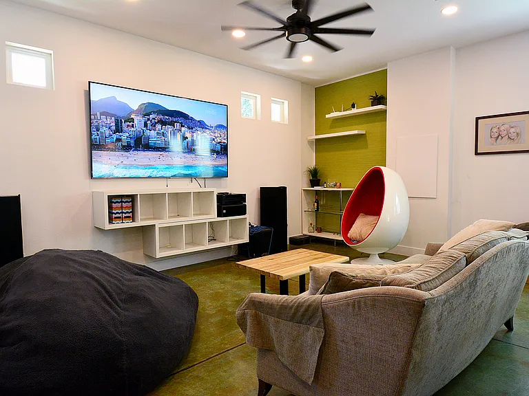8035 Sunrise Blvd #1 — Photo 4
