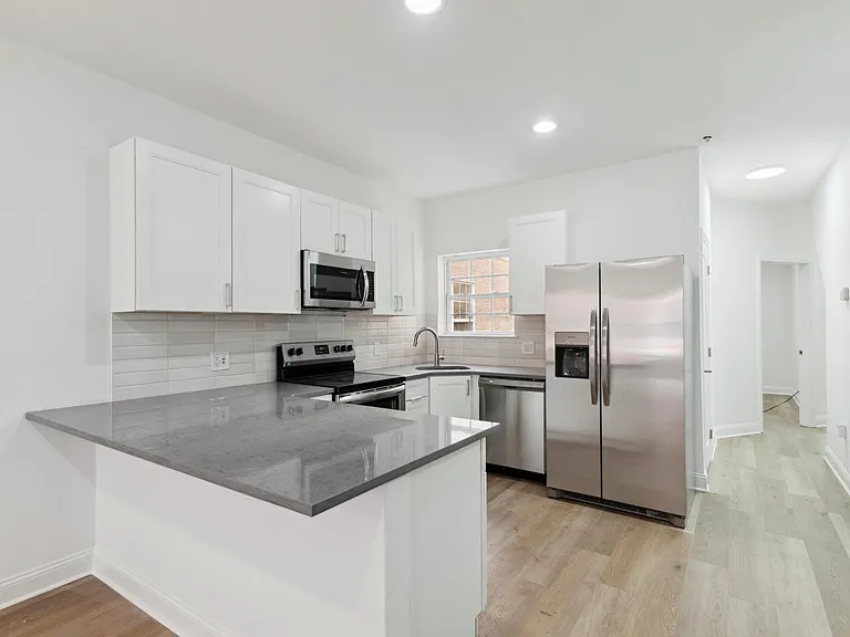 1833 N 18th St #1 — Photo 15