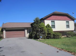 514 Quail Valley Dr, Princeton, WV 24740