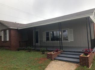 2718 Russell Rd, Van Buren, AR 72956