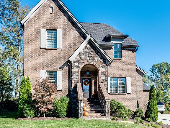 2nd image of 3144 Lorena Ct