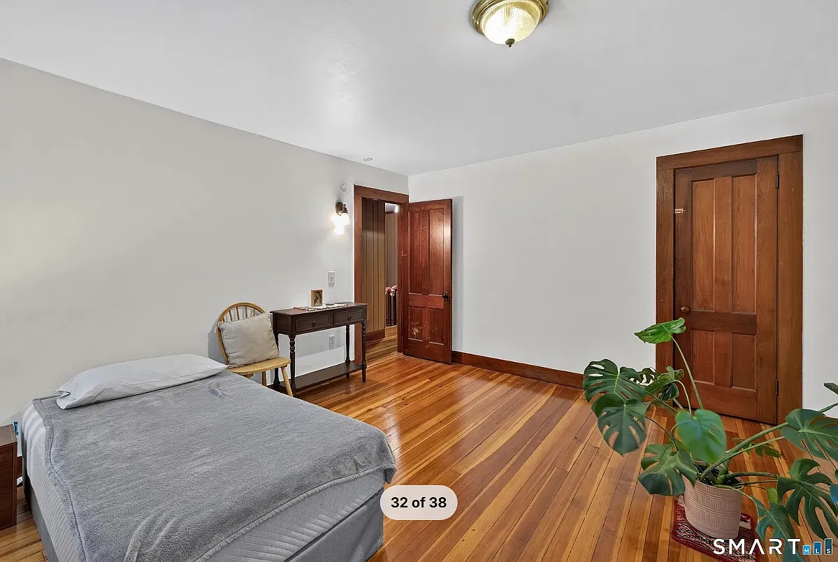 3 bed, $3,000 — Photo 4