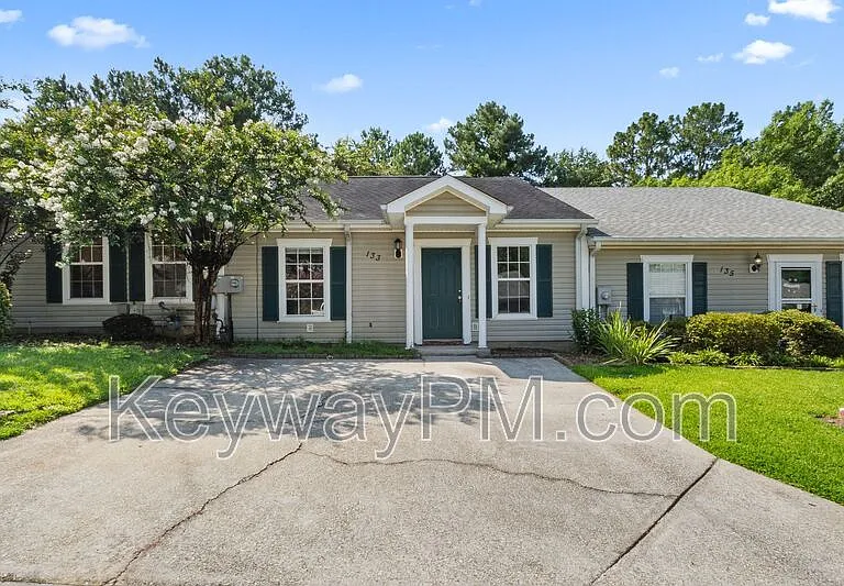 133 Singletree Ln — Photo 1