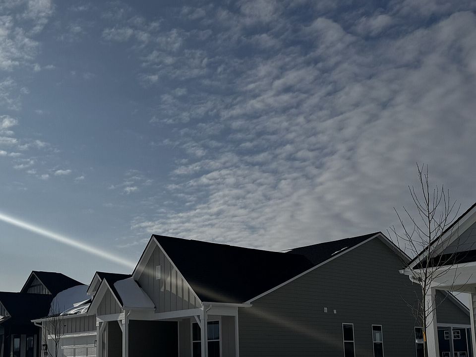 2nd image of 834 Alumroot Dr