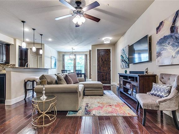 4th image of 4424 Riverview Dr