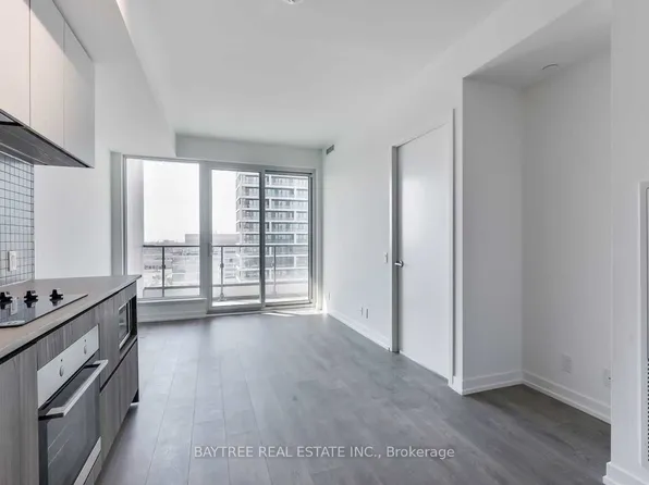 5 Buttermill Ave, Vaughan, ON