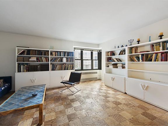 2nd image of 208 E Broadway #J801