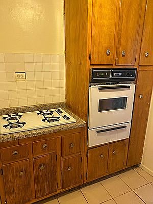 2nd image of 130 Clarkson Ave APT 2V