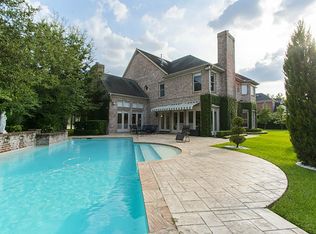 5164 Huckleberry Cir, Houston, TX 77056