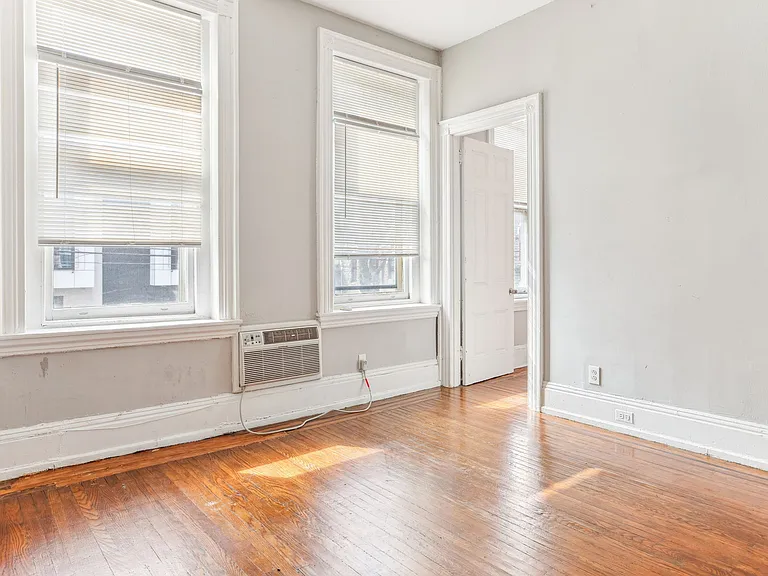 3431 Spring Garden St #F — Photo 8