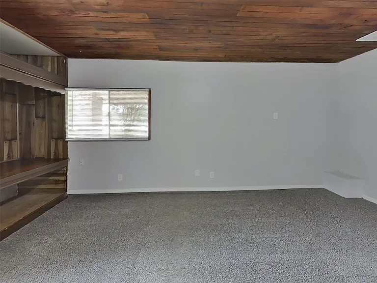 4422 Monteith Dr — Photo 17