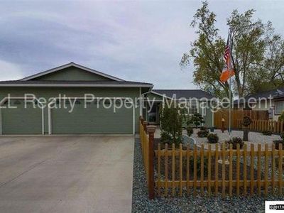490 Shadow Ln, Fernley, NV, 89408