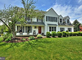 1410 Golf Dr, Gilbertsville, PA 19525