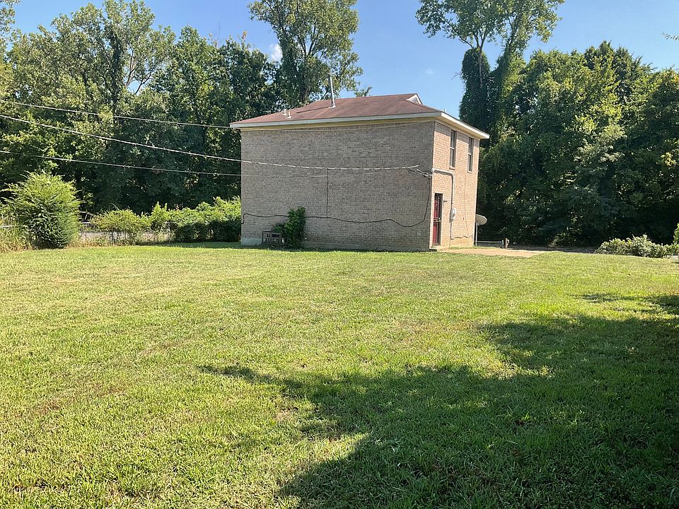 2nd image of 1398 Western Park Dr
