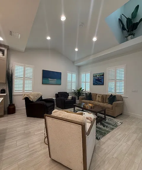 7350 Saona Ct — Photo 13