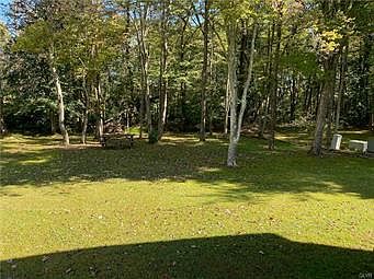 2nd image of 199 Creekside Manor Dr