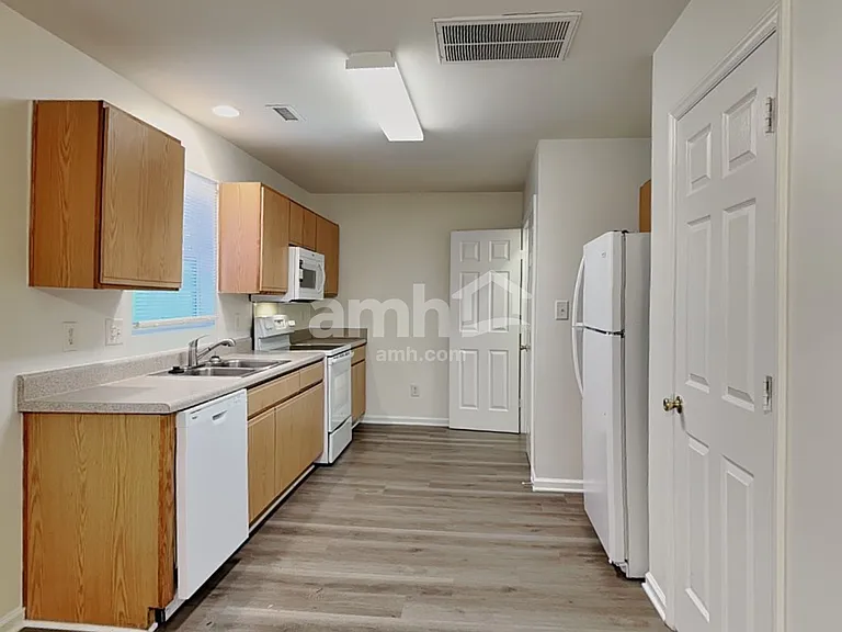 5620 Bolitar Dr — Photo 3