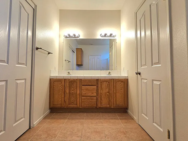 21187 Conklin Blvd — Photo 13