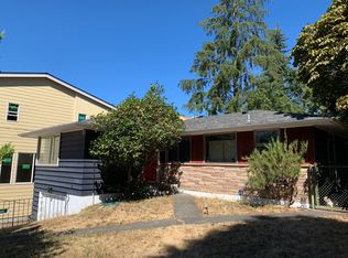 1216 NE 180th St, Seattle, WA 98155