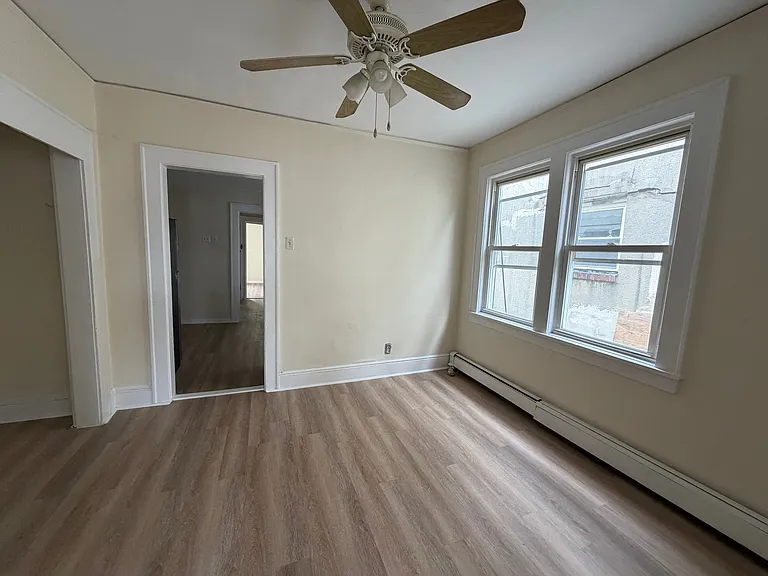 84 Magnolia St #2R — Photo 6