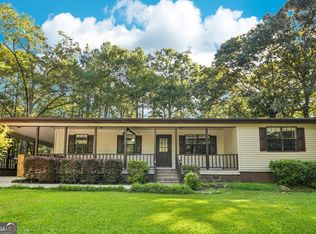 415 Tussahaw Point Dr, Jackson, GA 30233