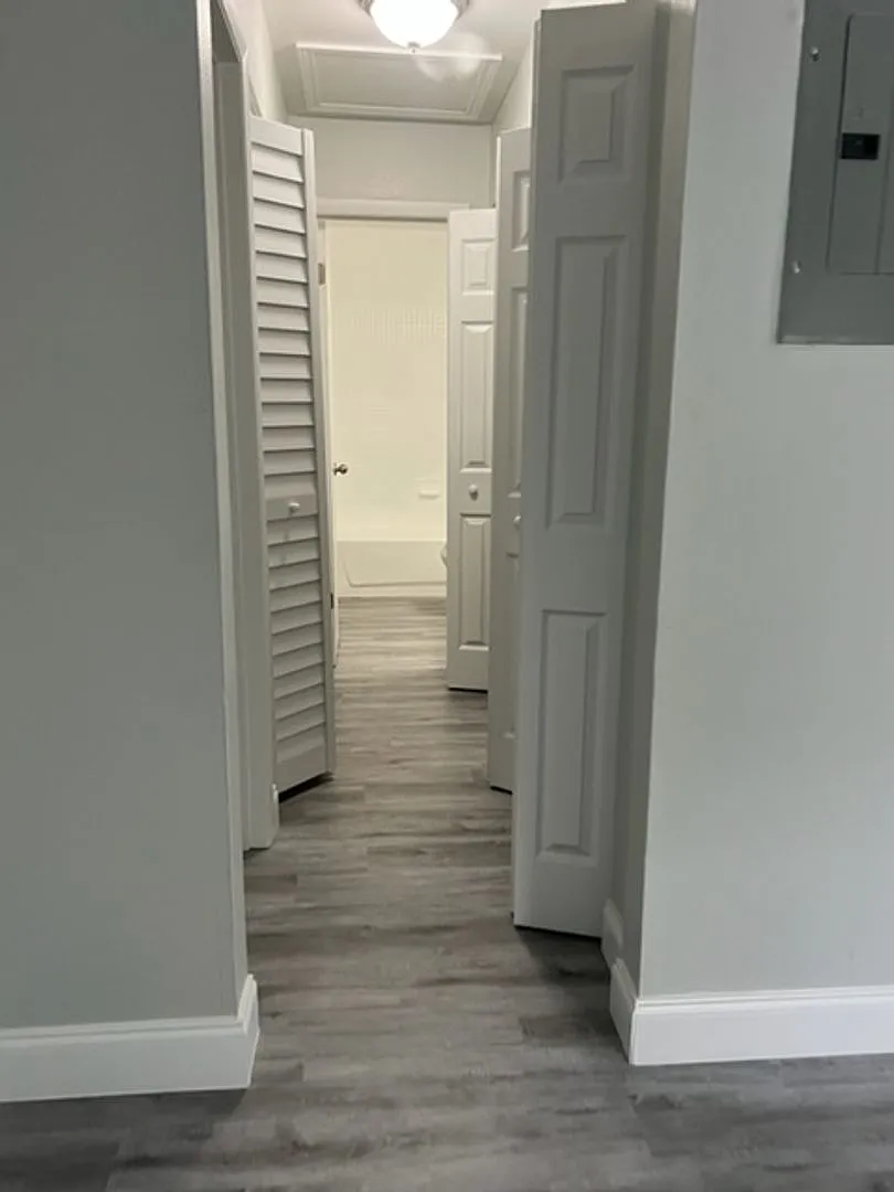 Salisbury Apartments — Photo 4