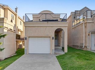 1707 23rd Ave SW, Calgary, AB T2T 5Z9